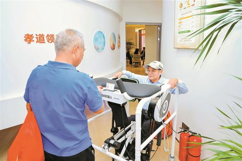 银龄消费市场迎科技新浪潮 深圳企业以智能护理与陪伴机器人破局